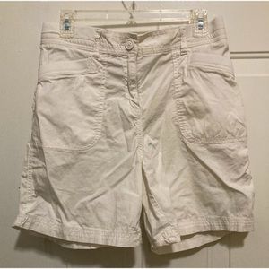 MD Kim Rogers white shorts